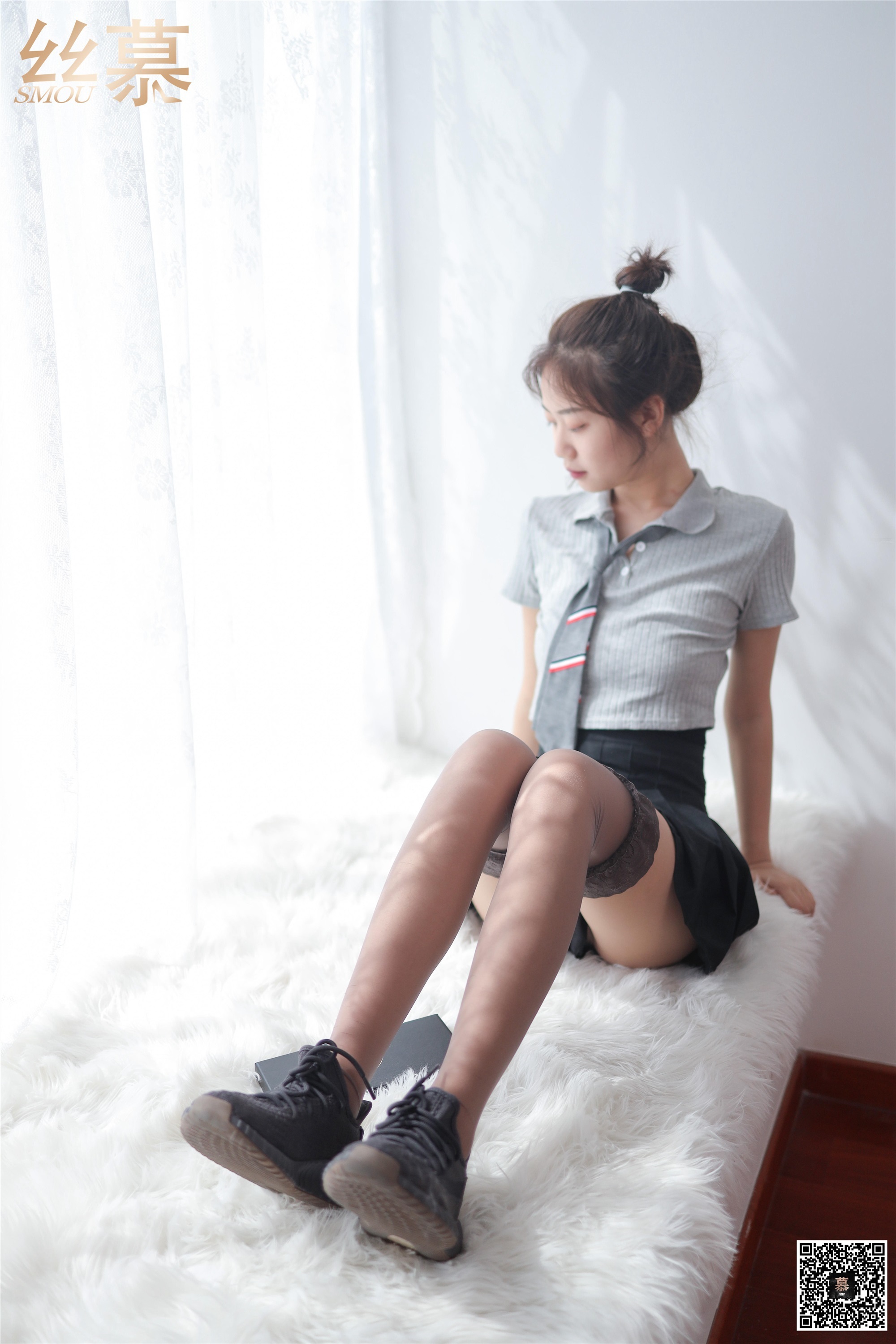 丝慕写真 特写集 TX041《缠在腿上的双丝诱惑-米朵》